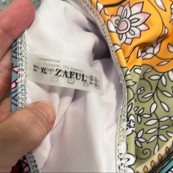 NEW,Zaful, Fun, Flirty & Fabulous, Floral Ruffle Backless Swimsuit, Size XL - Picture 5 of 12